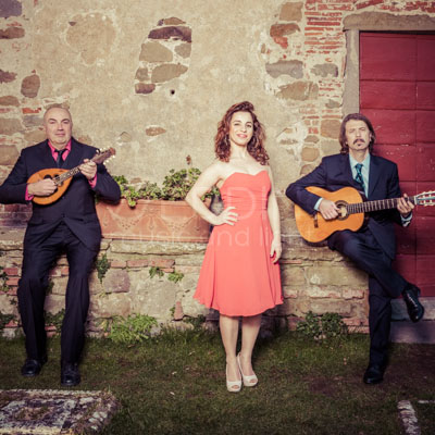 Guitar, Mandolin&Female Voice Trio